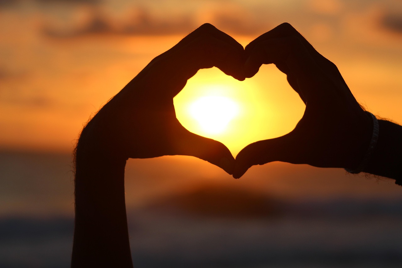 heart, sunset, shade, silhouette, romantic, soul, love, sees it, romance, nature, feelings, beach